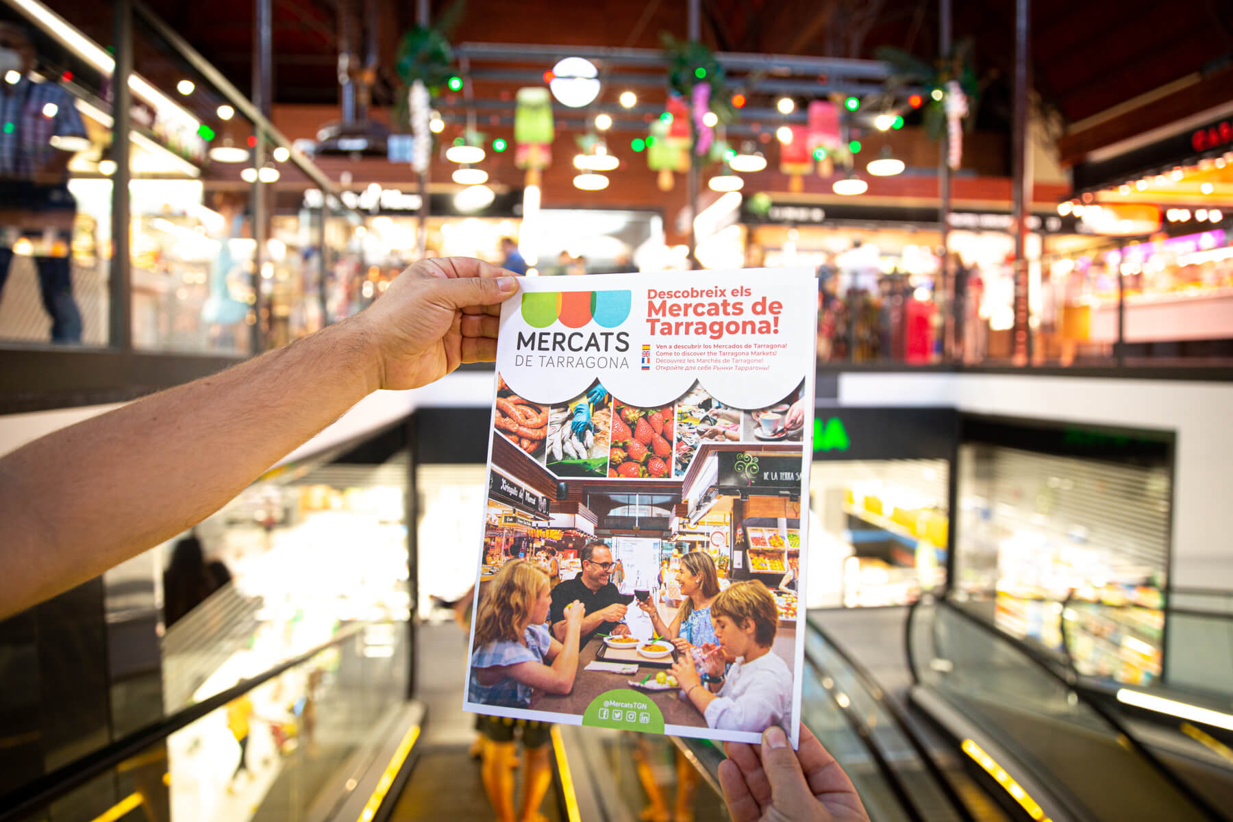ELS MERCATS DE TARRAGONA EDITEN UNA REVISTA INFORMATIVA DIRIGIDA AL PÚBLIC TURISTA DE LA CIUTAT